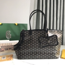 Goyard Pet Bags